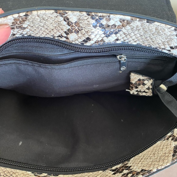 Stradivarius snakeprint backpack - Picture 4 of 5